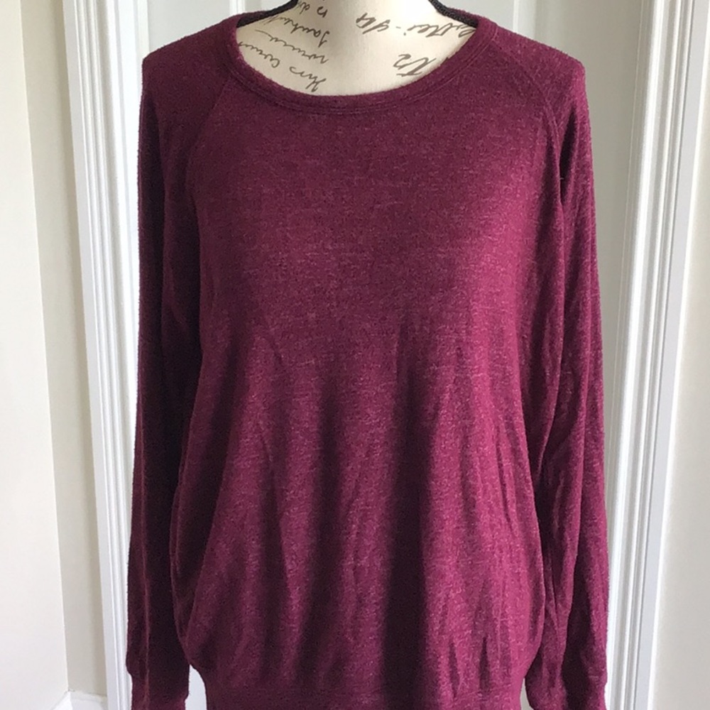 Buffalo Exchange burgundy soft knit sweatshirt Sz S